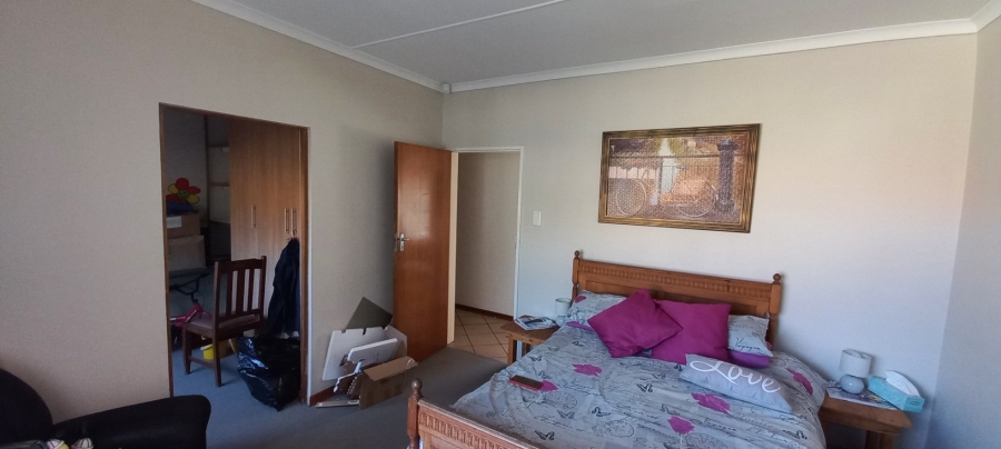 5 Bedroom Property for Sale in Panorama Free State